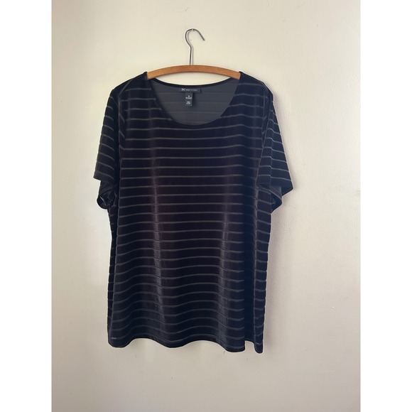 Whismigoth Woman 3X Black Velvet Striped Short Sleeve Top Glam - Picture 1 of 4
